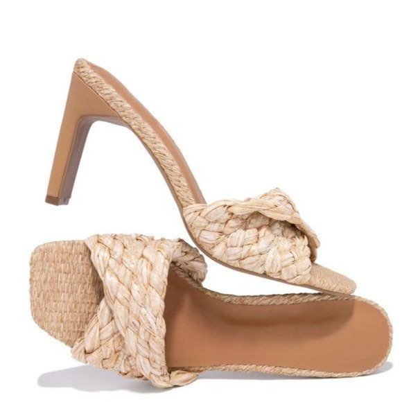 !! NEW !! Raffia Mule Heels in Natural - Picture 2 of 11